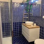 Apartament House *