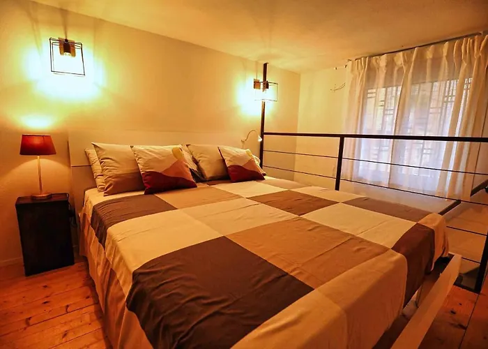 House Апартаменты *